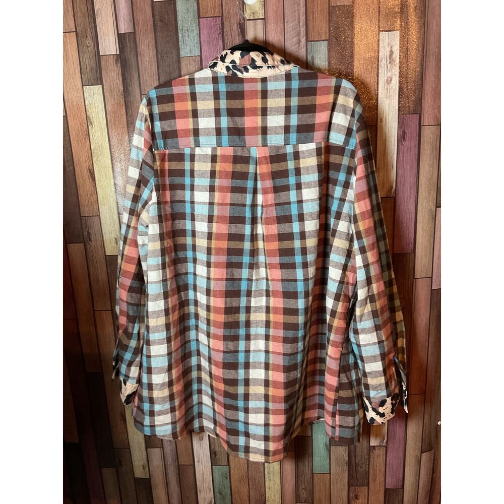 Plaid Button Front Long Sleeve Top Leopard Cuff and Button Line Women’s 2XL NWT - Picture 3 of 3